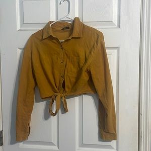 Yellow cropped button down top